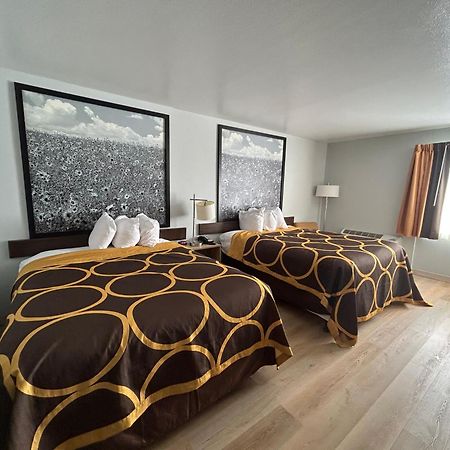 Hotel Super 8 By Wyndham Sterling Co Exteriér fotografie