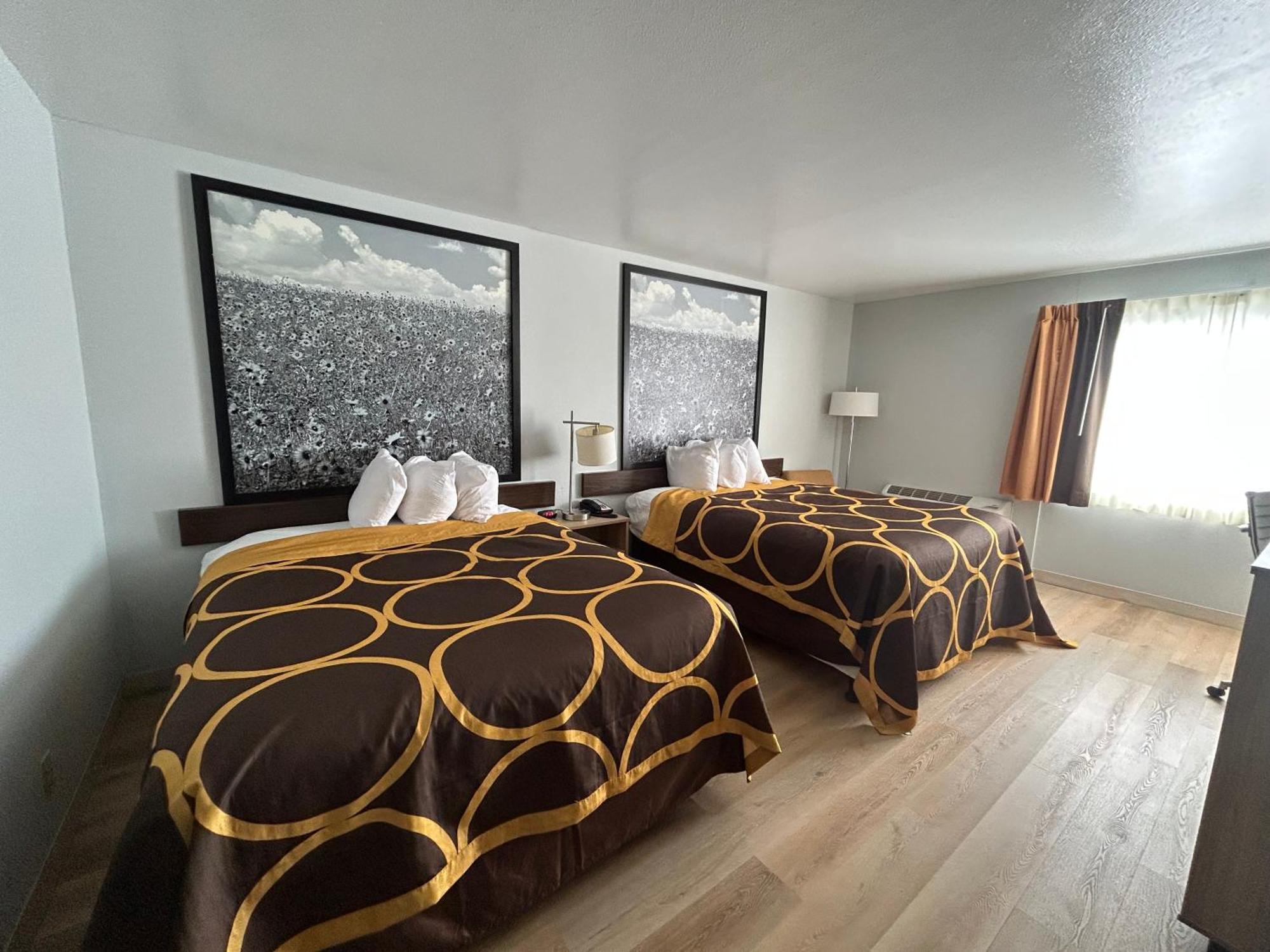 Hotel Super 8 By Wyndham Sterling Co Exteriér fotografie